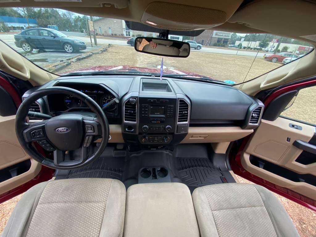 2017 Ford F-150 XLT - Photo 8